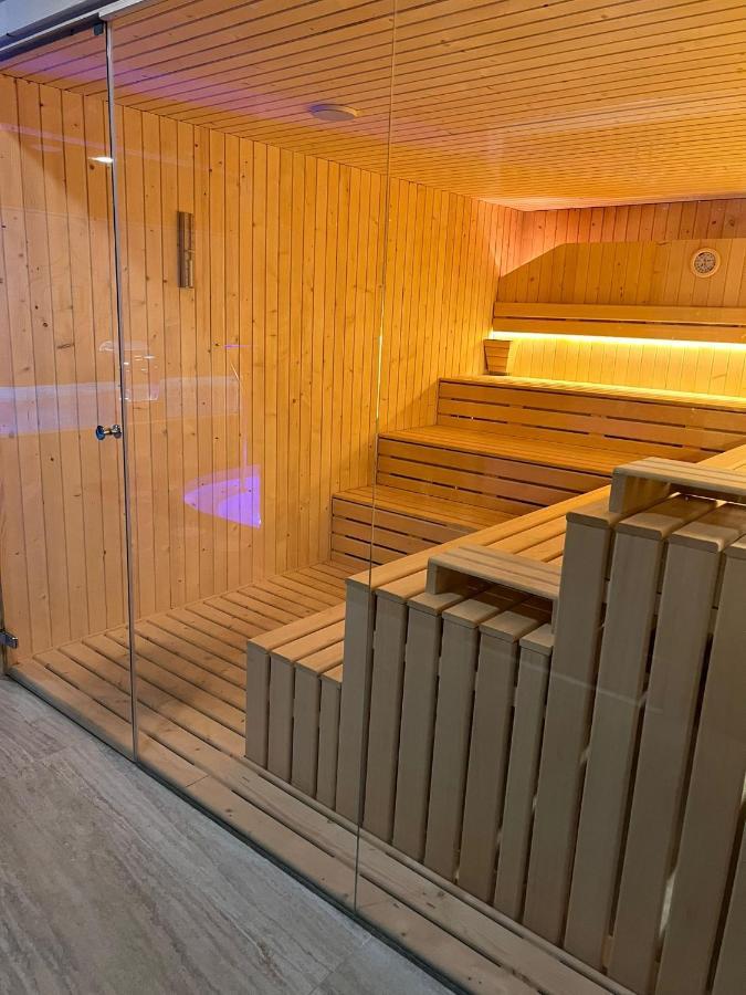 Brand New Studio Near The Beach, Gibraltar Buitenkant foto