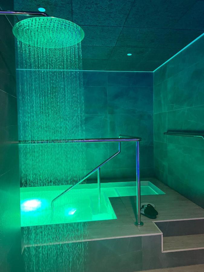 Brand New Studio Near The Beach, Gibraltar Buitenkant foto